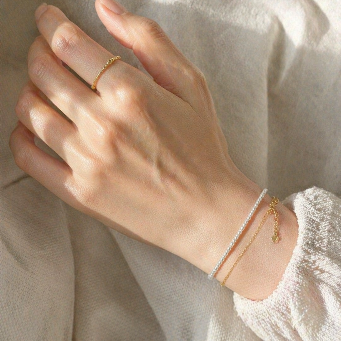 Minimal Pearl Bracelet