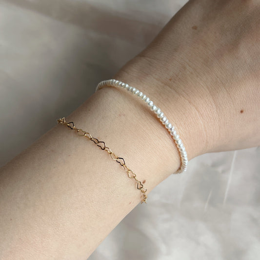 Minimal Pearl Bracelet